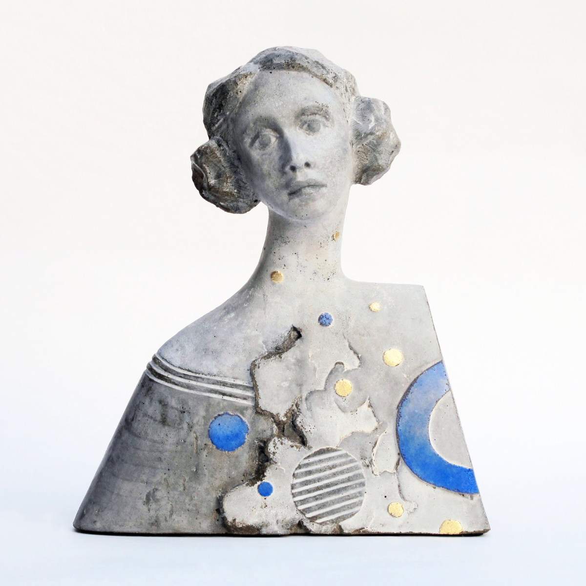 Eine Skulptur aus dem Betonguss-Kurs von Amrei Müller